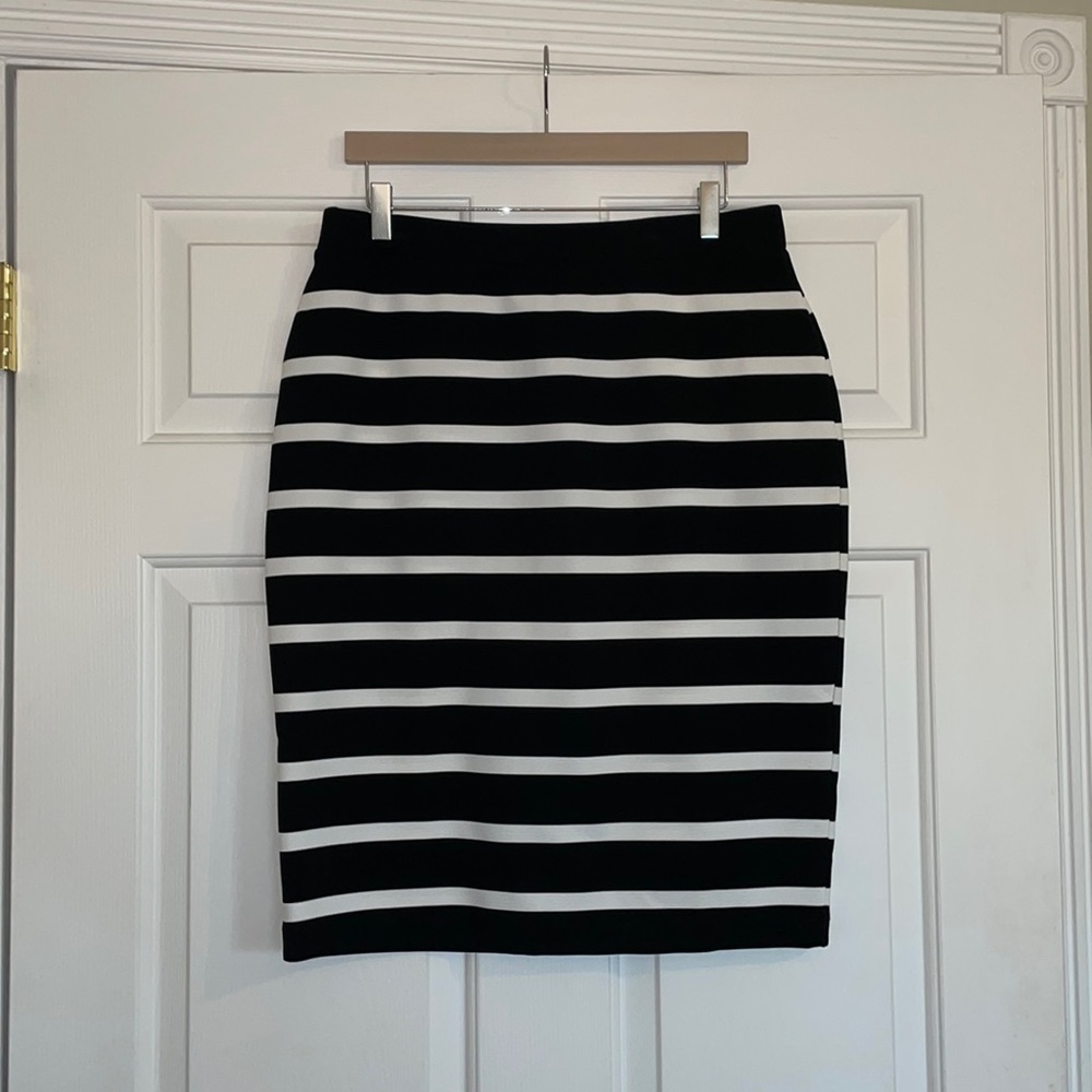Liz Claiborne Striped Pencil Skirt Size Large